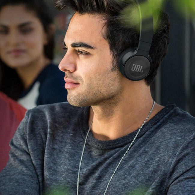 JBL TUNE 600BTNC On ear Headphones Wireless with Active Noise Cancellation Black Blue White Gold
