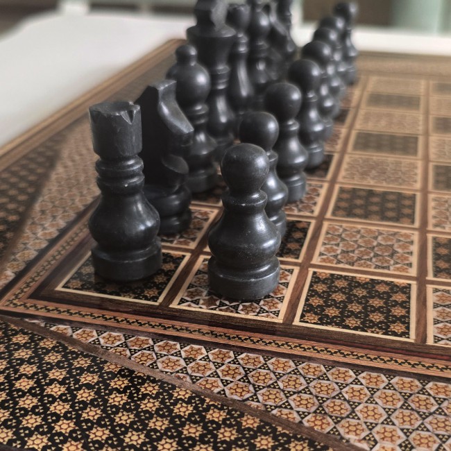 MARGOUN 2-in-1 Handmade Chess and Backgammon Board, Luxury Khatamkari Inlaid Wooden Game Set, Foldable Decorative Board Game 50 * 50 Cm With Suitcase-Style Case (C)