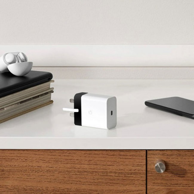 Google 30W USB C Fast Charger 3 Pins Charger/White