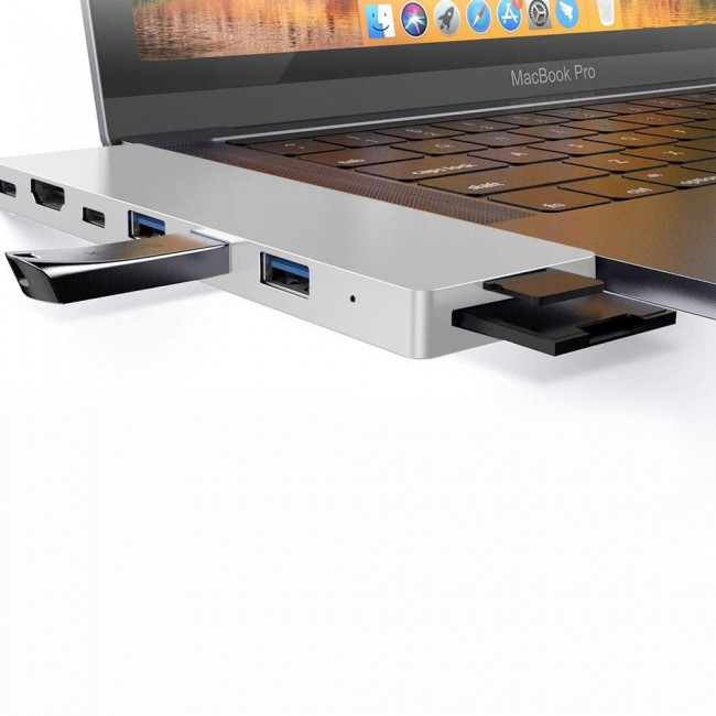 8 in 1 Type-C Card Reader and Extension Hub Adapter - Silver