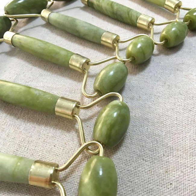 Jade Stone Facial Roller Massager Tool - Green