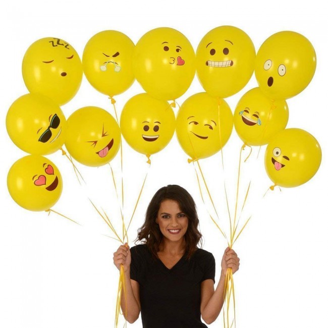 Party Props 100 Pcs Emoji Balloons Mixed Smiley Designs