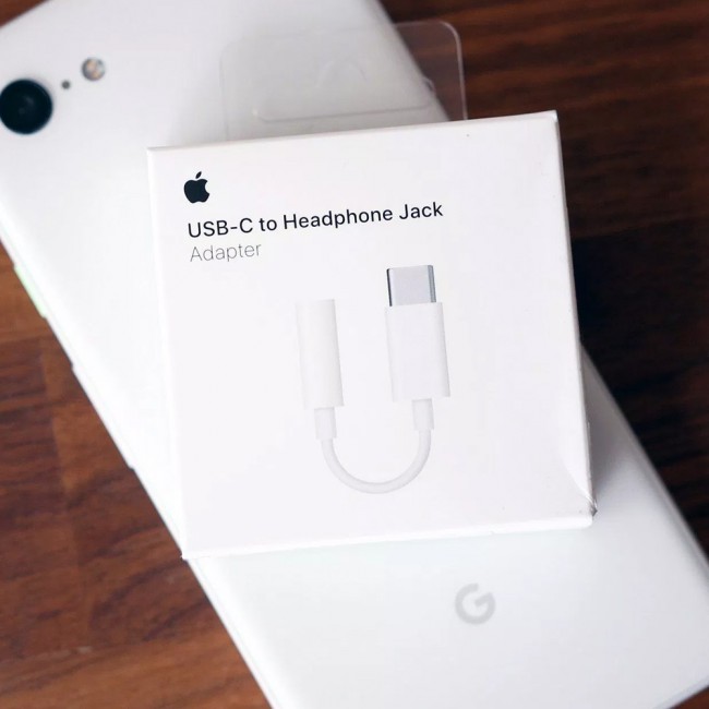 Apple USB-C to 3.5MM Headphone Jack Adapter